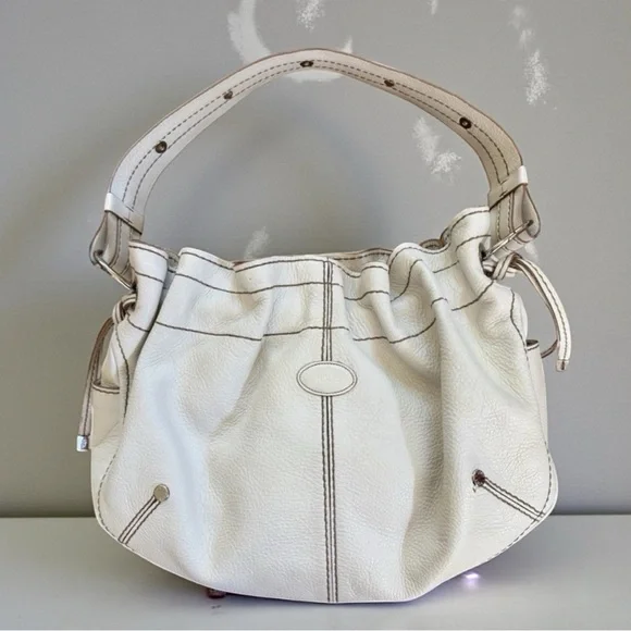 TOD'S Miky Easy Media Shoulder Handbag in White Pebbled Leather - Picture 2 of 14